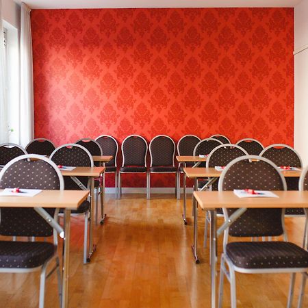Best Western Plaza Hotel Eskilstuna Bagian luar foto